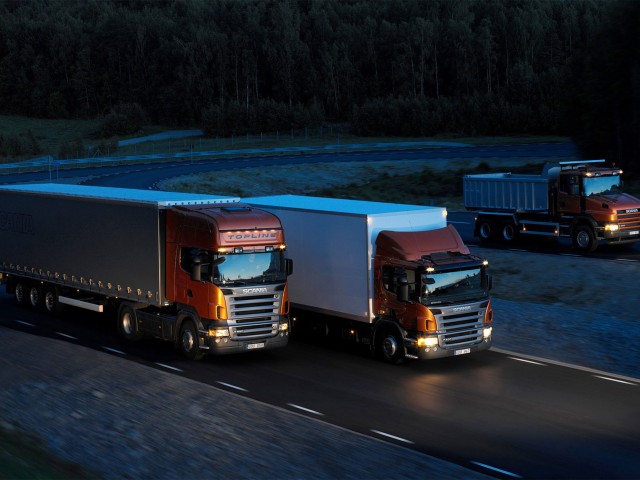 wp-content/uploads/sites/2/2015/09/Three-orange-Scania-trucks-640x480.jpg